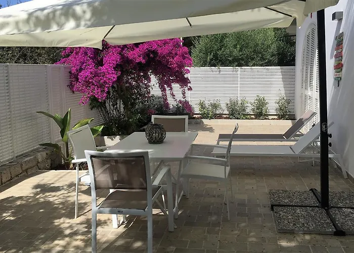 Le Case Di Ada בית נופש סנטה צזריה טרמה